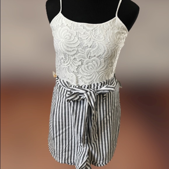 Loft White Lace Camisole Tank Top size S - Picture 4 of 4